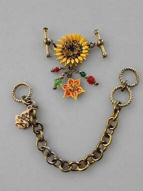 VTG Stamped (L.A.T.R.) Yellow Sunflower Charm Bracelet
